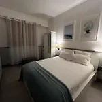 Lovely And Spacious Διαμέρισμα *