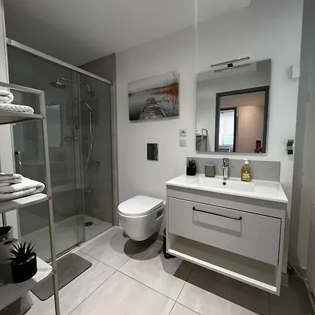 Lovely And Spacious Apartmán