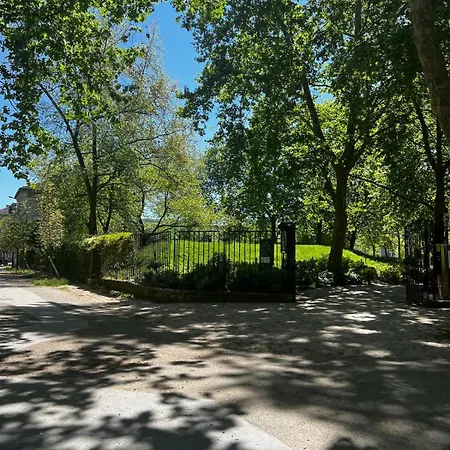 Lovely And Spacious Παρίσι