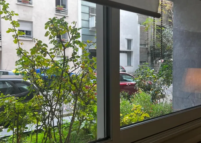 Lovely And Spacious * Paris