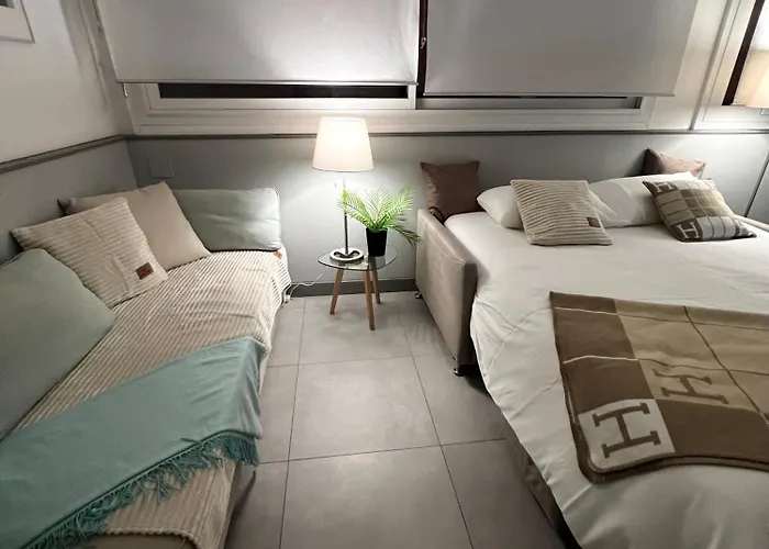Apartment Lovely And Spacious *